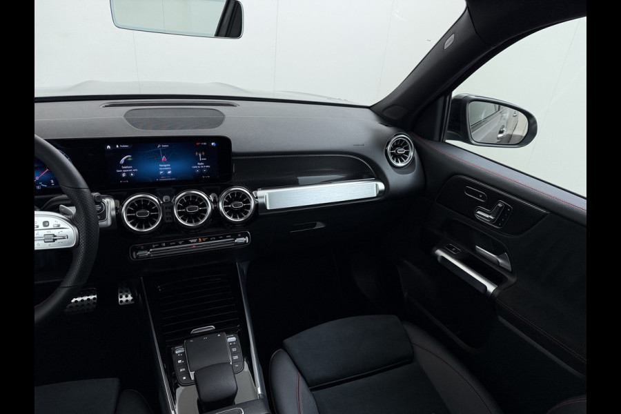Mercedes-Benz Glb 200 AMG line | Pano Trekhaak Memory Multibeam Night Sound