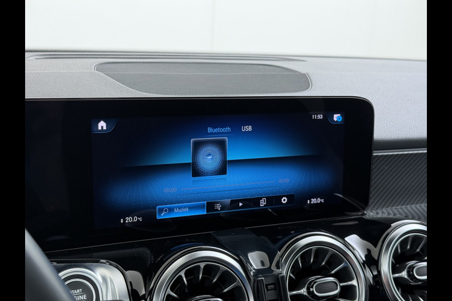 Mercedes-Benz Glb 200 AMG line | Pano Trekhaak Memory Multibeam Night Sound