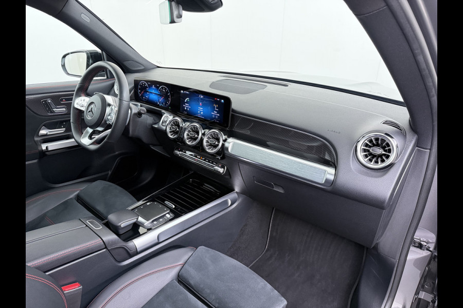 Mercedes-Benz Glb 200 AMG line | Pano Trekhaak Memory Multibeam Night Sound