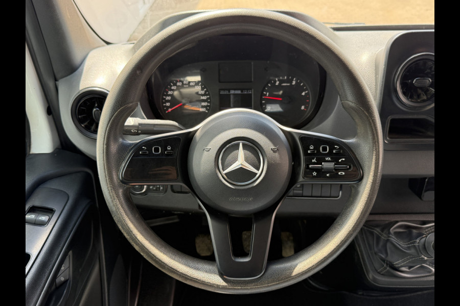 Mercedes-Benz Sprinter 314 2.2 CDI DC Open Laadbak Dubbele cabine 6-persoons Trekhaak Navigatie Carplay Climate control