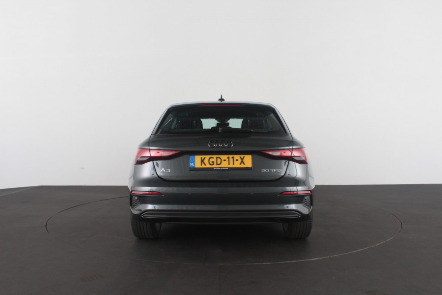 Audi A3 Sportback 30 TFSI Pro Line > 17 inch/Manhattan Gray/Navigatie...