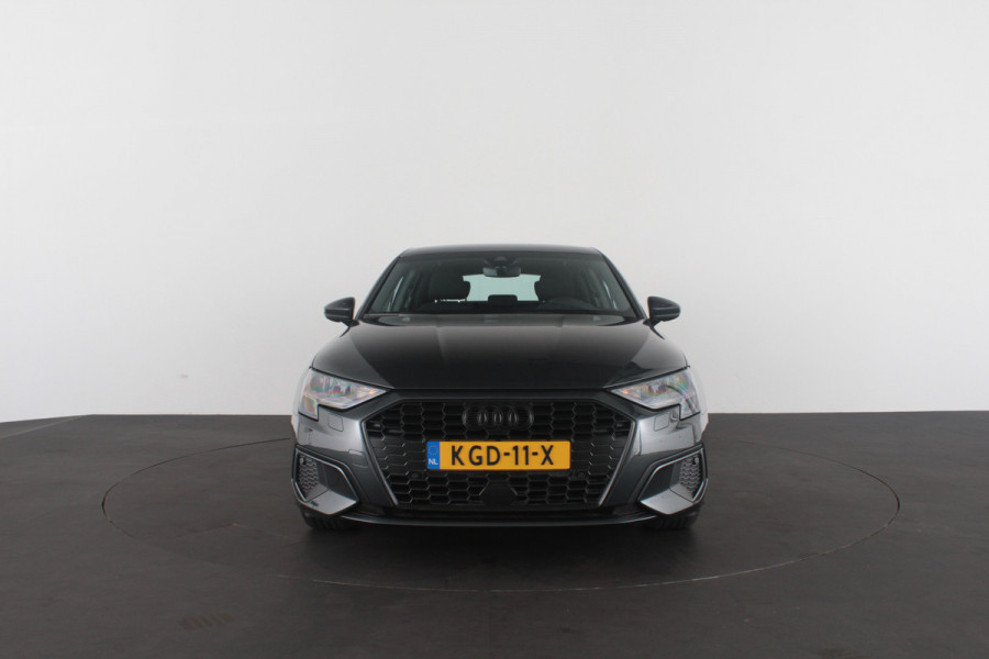 Audi A3 Sportback 30 TFSI Pro Line > 17 inch/Manhattan Gray/Navigatie...