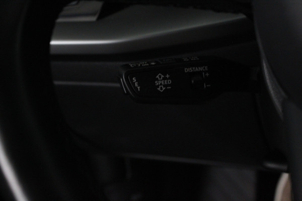 Audi A3 Sportback 30 TFSI Pro Line > 17 inch/Manhattan Gray/Navigatie...