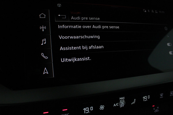 Audi A3 Sportback 30 TFSI Pro Line > 17 inch/Manhattan Gray/Navigatie...