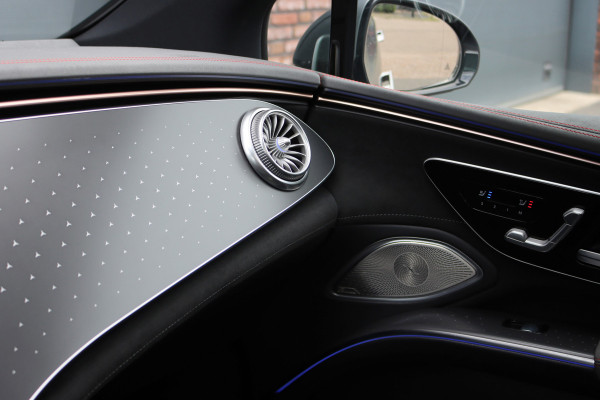 Mercedes-Benz EQS 450+ AMG Line Premium+ 108 kWh | Luchtvering | Achterasbesturing | Distronic+ | Burmester | Stoelventilatie | Massage | Digital Light | Panoramadak | HUD | Verwarmd Stuurwiel |