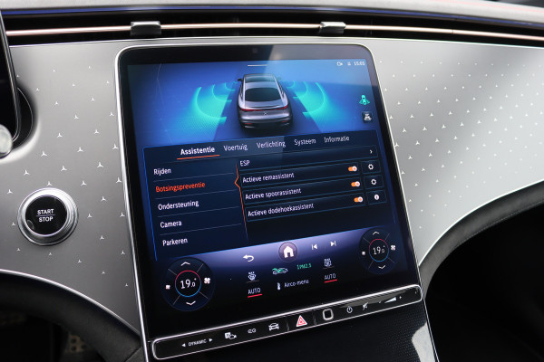 Mercedes-Benz EQS 450+ AMG Line Premium+ 108 kWh | Luchtvering | Achterasbesturing | Distronic+ | Burmester | Stoelventilatie | Massage | Digital Light | Panoramadak | HUD | Verwarmd Stuurwiel |