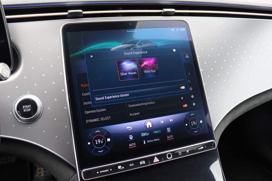 Mercedes-Benz EQS 450+ AMG Line Premium+ 108 kWh | Luchtvering | Achterasbesturing | Distronic+ | Burmester | Stoelventilatie | Massage | Digital Light | Panoramadak | HUD | Verwarmd Stuurwiel |