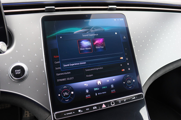 Mercedes-Benz EQS 450+ AMG Line Premium+ 108 kWh | Luchtvering | Achterasbesturing | Distronic+ | Burmester | Stoelventilatie | Massage | Digital Light | Panoramadak | HUD | Verwarmd Stuurwiel |