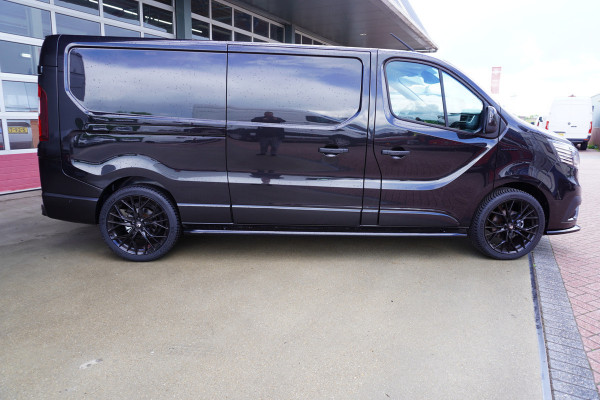 Renault Trafic 2.0 Blue dCi 170PK L2H1 Extra Black Edition Nr. V088 | Climate | Cruise | Navi | Camera | 20"LM velgen | All season