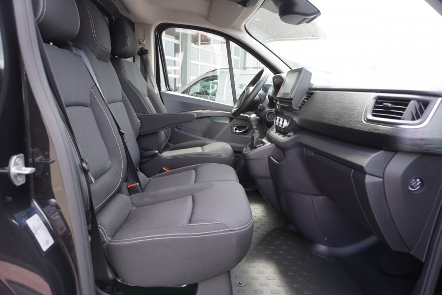 Renault Trafic 2.0 Blue dCi 170PK L2H1 Extra Black Edition Nr. V088 | Climate | Cruise | Navi | Camera | 20"LM velgen | All season