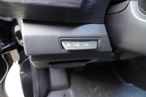 Renault Trafic 2.0 Blue dCi 170PK L2H1 Extra Black Edition Nr. V088 | Climate | Cruise | Navi | Camera | 20"LM velgen | All season