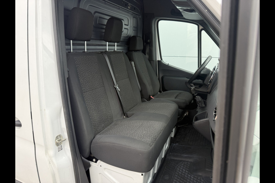 Mercedes-Benz Sprinter 516 2.2 CDI L2H2 Dubbellucht 10 Inch MBUX 3,5t Trekhaak Climate Control Navigatie Parkeersensoren V + A