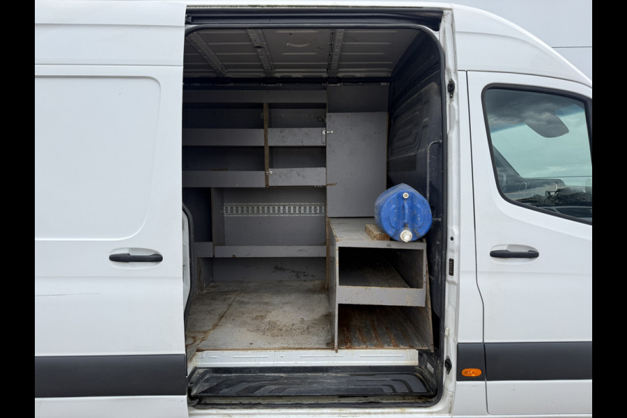 Mercedes-Benz Sprinter 516 2.2 CDI L2H2 Dubbellucht 10 Inch MBUX 3,5t Trekhaak Climate Control Navigatie Parkeersensoren V + A