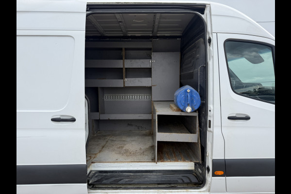 Mercedes-Benz Sprinter 516 2.2 CDI L2H2 Dubbellucht 10 Inch MBUX 3,5t Trekhaak Climate Control Navigatie Parkeersensoren V + A