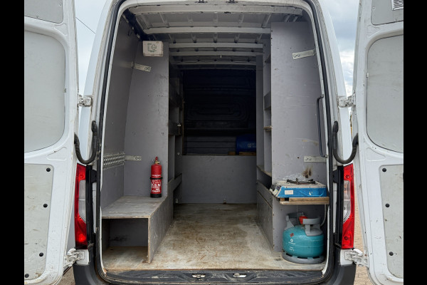 Mercedes-Benz Sprinter 516 2.2 CDI L2H2 Dubbellucht 10 Inch MBUX 3,5t Trekhaak Climate Control Navigatie Parkeersensoren V + A