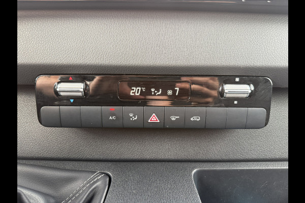 Mercedes-Benz Sprinter 516 2.2 CDI L2H2 Dubbellucht 10 Inch MBUX 3,5t Trekhaak Climate Control Navigatie Parkeersensoren V + A