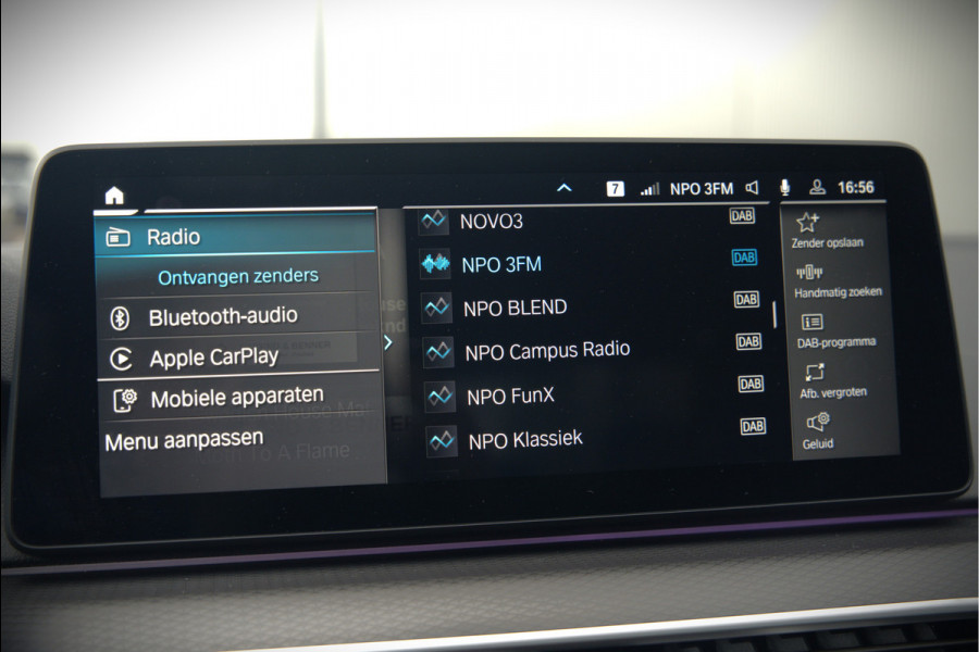 BMW 5 Serie 520e Business Edition Plus M Sport | M Performance | Alvitgrau | Panoramadak | Laser | Stoelverwarming | Stuurverwarming | Camera | Adaptive Cruise Control | Apple Carplay | Navigatie | Elektrische Stoelen | SOH 89%