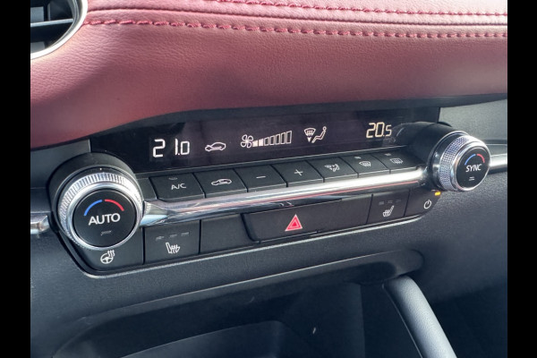 Mazda 3 2.0 ltr, 187pk X, Takumi, rood leder