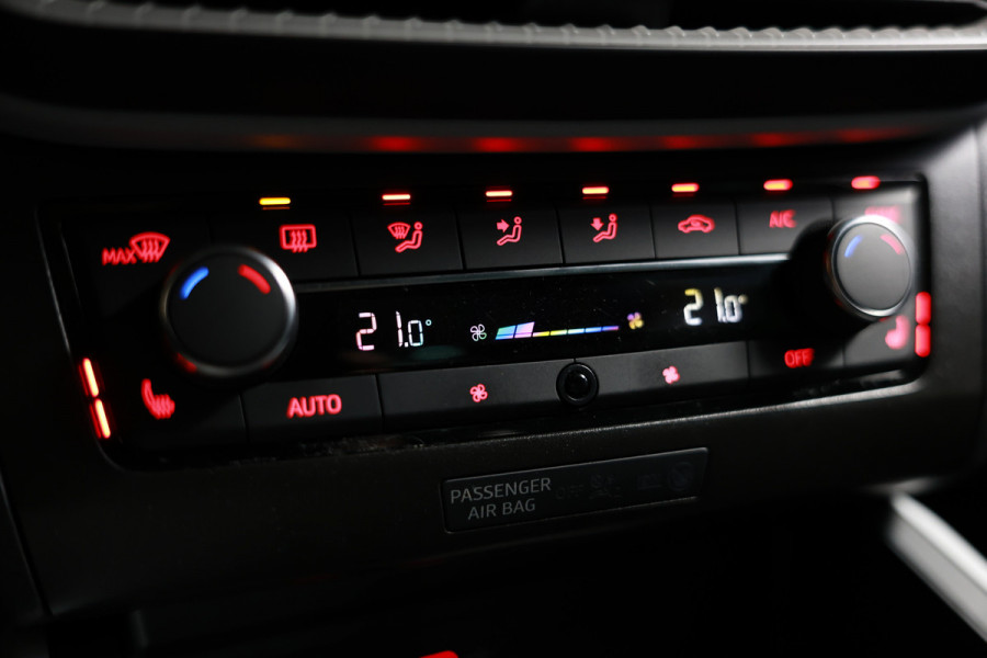 Seat Arona 1.0 TSI Style FR X uitv. CARPLAY PDC NAVI CLIMA STOELVW "23