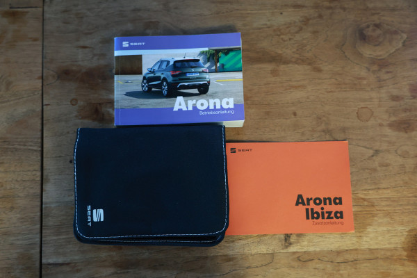 Seat Arona 1.0 TSI Style FR X uitv. CARPLAY PDC NAVI CLIMA STOELVW "23