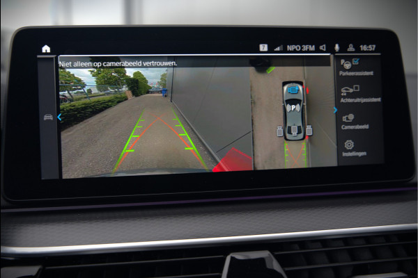 BMW 5 Serie 520e Business Edition Plus M Sport | M Performance | Alvitgrau | Panoramadak | Laser | Stoelverwarming | Stuurverwarming | Camera | Adaptive Cruise Control | Apple Carplay | Navigatie | Elektrische Stoelen | SOH 89%