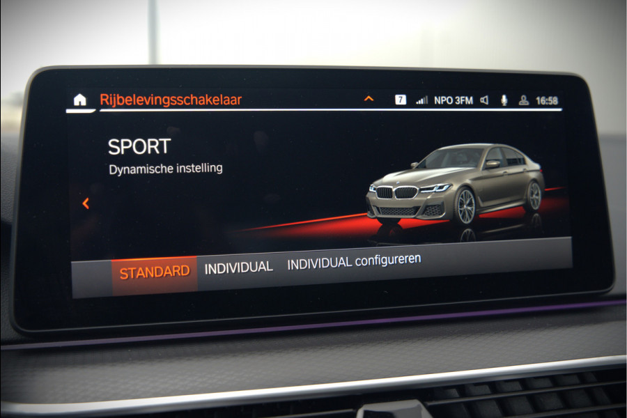 BMW 5 Serie 520e Business Edition Plus M Sport | M Performance | Alvitgrau | Panoramadak | Laser | Stoelverwarming | Stuurverwarming | Camera | Adaptive Cruise Control | Apple Carplay | Navigatie | Elektrische Stoelen | SOH 89%