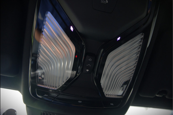 BMW 5 Serie 520e Business Edition Plus M Sport | M Performance | Alvitgrau | Panoramadak | Laser | Stoelverwarming | Stuurverwarming | Camera | Adaptive Cruise Control | Apple Carplay | Navigatie | Elektrische Stoelen | SOH 89%