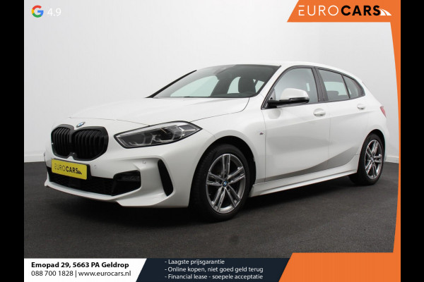 BMW 1-serie 118i M-Sport Automaat Digitale Cockpit  Climate control  Stoel verwarming  LED  Sfeer verlichting  Lichtmetalen velgen  Navigatie  Apple carplay/ Android auto  Parkeersensoren
