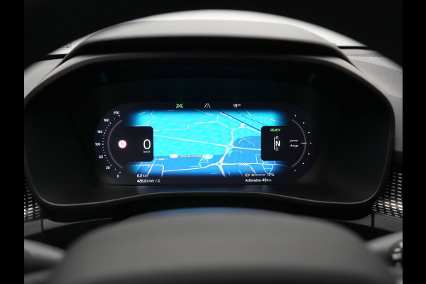 Volvo XC40 Pro Recharge Pure Electric 70kWh 232pk | Panodak | Adaptive Cruise | 360 Camera | Warmtepomp | Sportstoelen Memory & Verwarmd | Harman / Kardon | Google Assistent | 20"L.M | Stuur Verwarmd | Keyless | Blis | DAB |