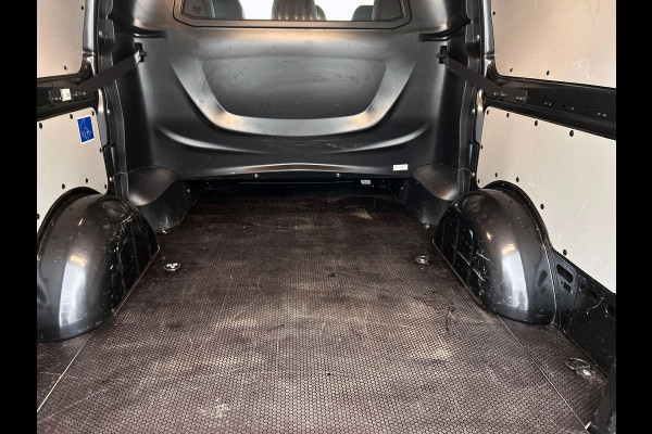 Mercedes-Benz Vito 114 CDI Lang Dubbele Cabine Automaat Airco Navigatie Apple Caraplay/Android Auto Bluetooth Parkeersensoren