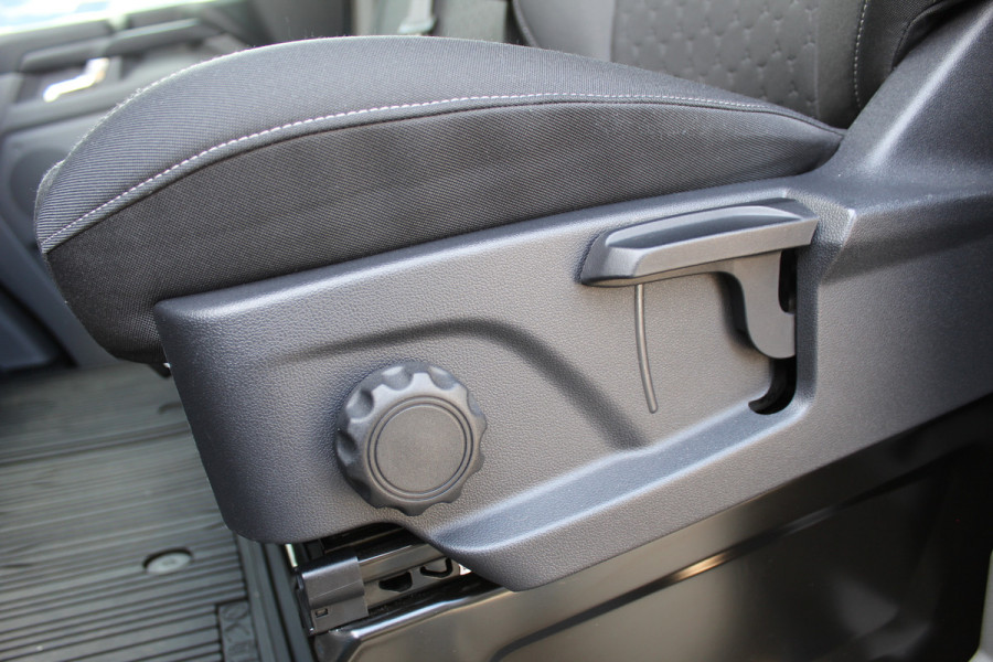 Ford E-Transit Custom 320 L2H1 Limited 65 kWh | Adaptieve Cruise | BLIS | Elektr. Schuifdeur | Winterpack