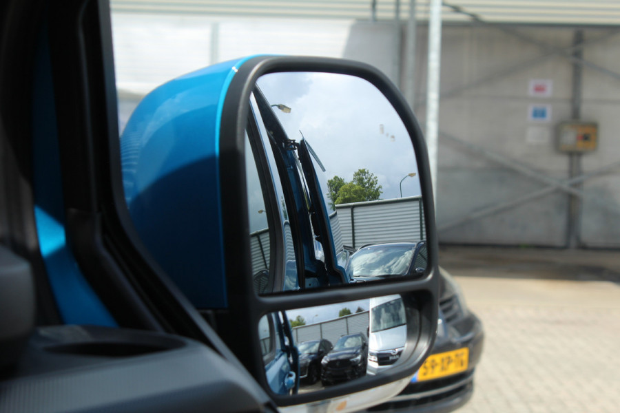 Ford E-Transit Custom 320 L2H1 Limited 65 kWh | Adaptieve Cruise | BLIS | Elektr. Schuifdeur | Winterpack