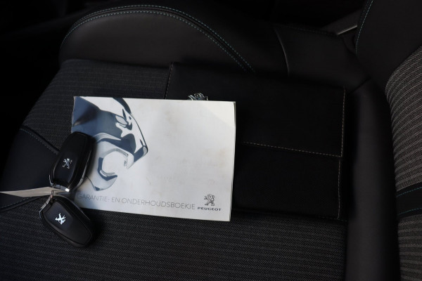 Peugeot 5008 1.2 PureTech Allure Pack 7p org.NL camera v+a - adaptive cruise - carplay