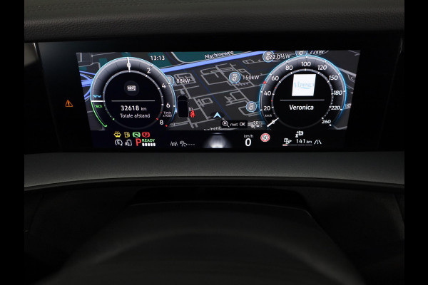 Volkswagen Tayron 1.5 eHybrid R-Line Edition 272 pk Automaat (DSG) | Verlengde garantie | Navigatie | Panoramadak | Trekhaak (wegklapbaar) | Parkeersensoren (Park assist) | Achteruitrijcamera | Black Style pakket | R-Line |