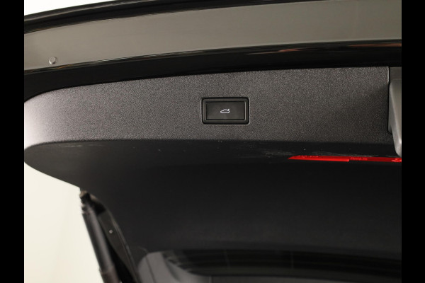 Volkswagen Tayron 1.5 eHybrid R-Line Edition 272 pk Automaat (DSG) | Verlengde garantie | Navigatie | Panoramadak | Trekhaak (wegklapbaar) | Parkeersensoren (Park assist) | Achteruitrijcamera | Black Style pakket | R-Line |