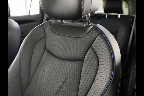 Volkswagen Tayron 1.5 eHybrid R-Line Edition 272 pk Automaat (DSG) | Verlengde garantie | Navigatie | Panoramadak | Trekhaak (wegklapbaar) | Parkeersensoren (Park assist) | Achteruitrijcamera | Black Style pakket | R-Line |
