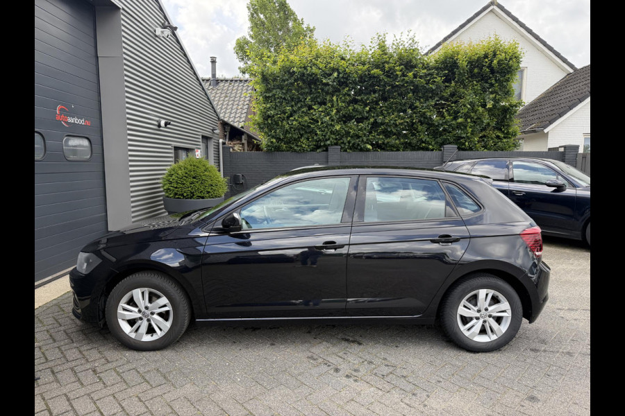 Volkswagen Polo 1.0 TSI DSG Comfortline | Navigatie | Carplay | Parkeersensoren | Airco | Lichtmetalen Velgen | DAB |