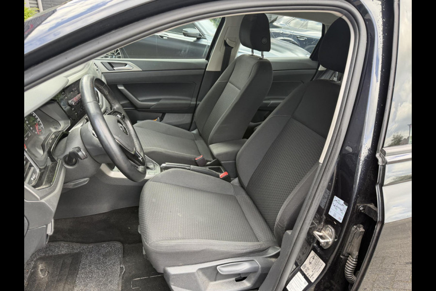 Volkswagen Polo 1.0 TSI DSG Comfortline | Navigatie | Carplay | Parkeersensoren | Airco | Lichtmetalen Velgen | DAB |