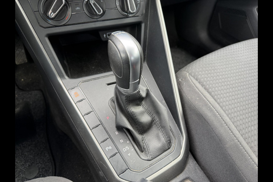 Volkswagen Polo 1.0 TSI DSG Comfortline | Navigatie | Carplay | Parkeersensoren | Airco | Lichtmetalen Velgen | DAB |