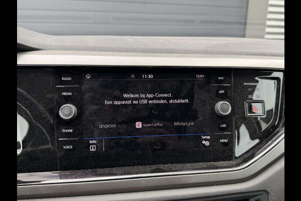 Volkswagen Polo 1.0 TSI DSG Comfortline | Navigatie | Carplay | Parkeersensoren | Airco | Lichtmetalen Velgen | DAB |