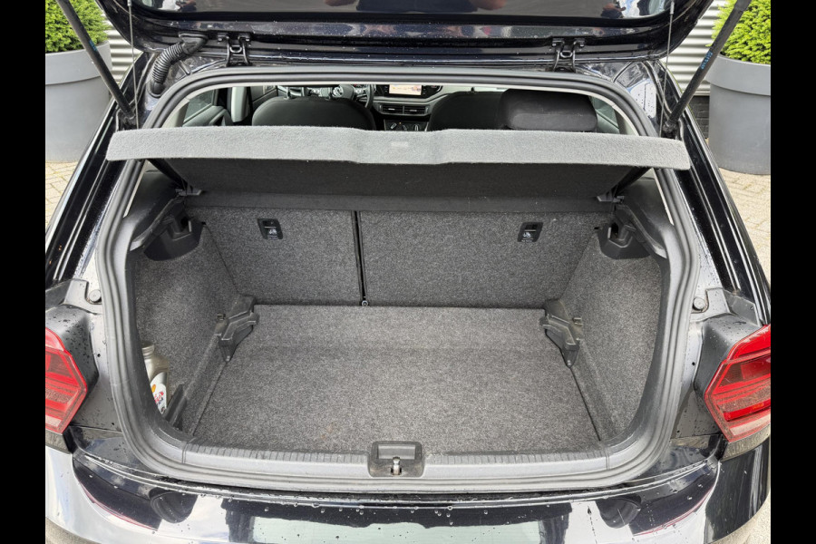 Volkswagen Polo 1.0 TSI DSG Comfortline | Navigatie | Carplay | Parkeersensoren | Airco | Lichtmetalen Velgen | DAB |
