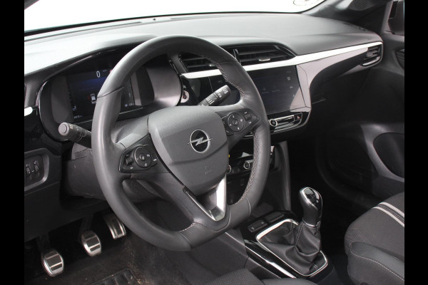 Opel Corsa 1.2 GS Panorama dak Climate Control Achteruitrij Camera Parkeersensoren Cruise control LED Verwarmde voorstoelen Stuurwiel verwarmd Apple carplay/ Android Auto
