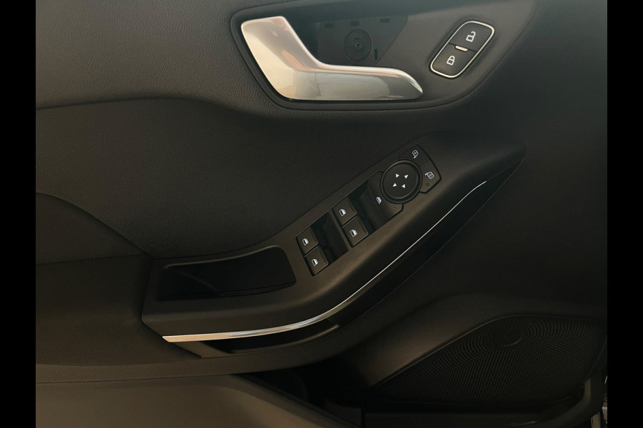 Ford Fiesta 1.0 EcoBoost Hybrid Titanium