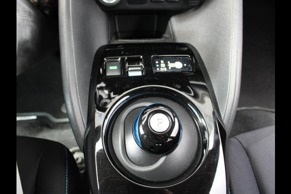 Nissan Leaf N-Connecta 40 kWh | APPLE CARPLAY / ADNROID AUTO | STOELVERWARMING | ADAPTIEVE CRUISE CONTROL |