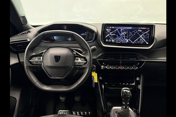 Peugeot 2008 1.2 Puretech Allure 100pk Navigatie Apple Carplay Android Auto Parkeersensoren Cruise Control Stoelverwarming Climate Control Lichtmetalen velgen