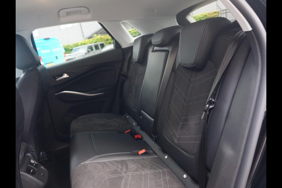 Opel Grandland X 1.6 Turbo Hybrid4 Business Elegance Trekhaak