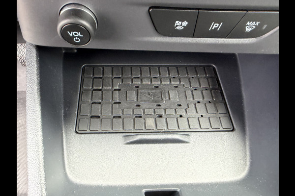 Ford E-Transit Cour. Limited 44 kWh Direct rijden/CarPlay/Sortimo inbouw/stoelverwarming