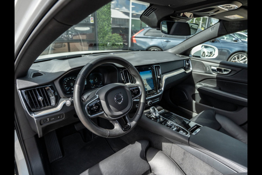 Volvo V60 2.0 T8 390PK Recharge AWD Inscription | Pano | H/K Sound | Trekhaak | Memory