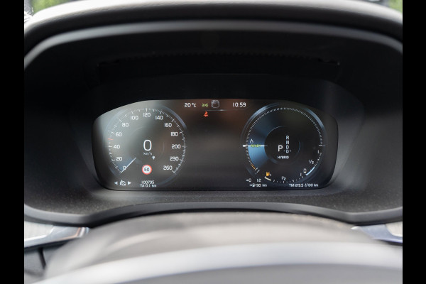 Volvo V60 2.0 T8 390PK Recharge AWD Inscription | Pano | H/K Sound | Trekhaak | Memory