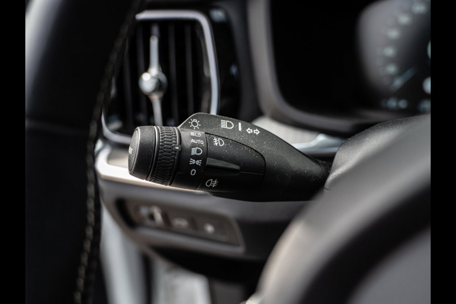 Volvo V60 2.0 T8 390PK Recharge AWD Inscription | Pano | H/K Sound | Trekhaak | Memory